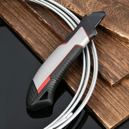 Нож строительный Deli YS DL4254 18 мм, прорезиненная рукоятка