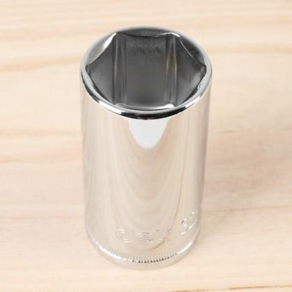 Головка торцевая шестигранная Deli YS EDQ4332 1/2",32 мм,глубокая