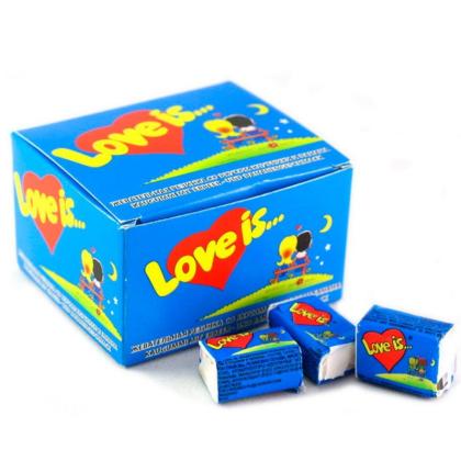 Жевательная резинка "Love is...", 4.2 гр., со вкусом клубники и банана