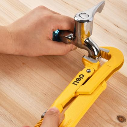 Ключ трубный Deli YS EDL105155 1,5", раскрытие губок 55 мм